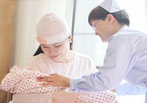 产妇冬季<a  data-cke-saved-href=http://www.wybyw.com/chanhouhuli/515.html href=http://www.wybyw.com/chanhouhuli/515.html target=_blank class=infotextkey>坐月子</a>饮食吃什么好