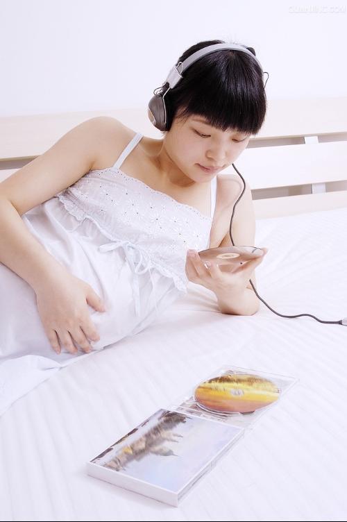 早孕试纸弱阳 为什么还没有怀孕